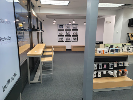 Cell Phone Store «Verizon Authorized Retailer - Wireless Zone», reviews and photos, 110 E Street Rd, Feasterville-Trevose, PA 19053, USA