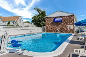 Americas Best Value Inn & Suites Hyannis Cape Cod image