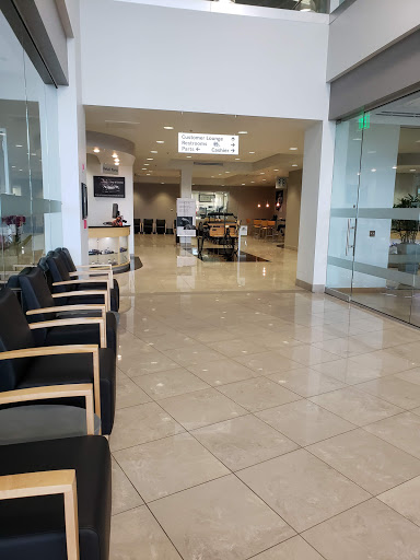 Mercedes Benz Dealer «Mercedes-Benz of Pleasanton», reviews and photos, 5885 Owens Dr, Pleasanton, CA 94588, USA
