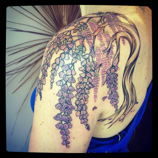 Tattoo Shop «Thistle and Pearl Tattoo», reviews and photos, 107 Merrimon Ave #310, Asheville, NC 28801, USA