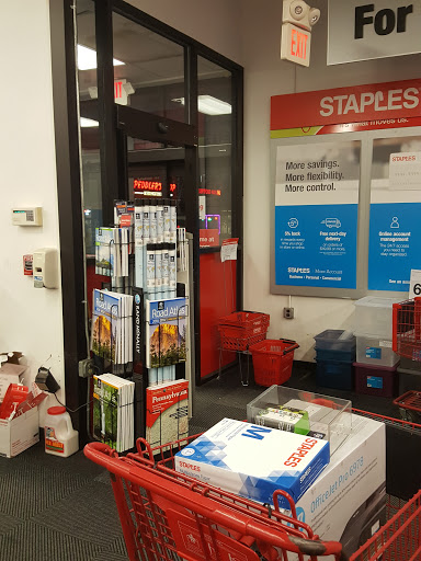 Office Supply Store «Staples», reviews and photos, 1907 Deptford Center Rd, Deptford Township, NJ 08096, USA
