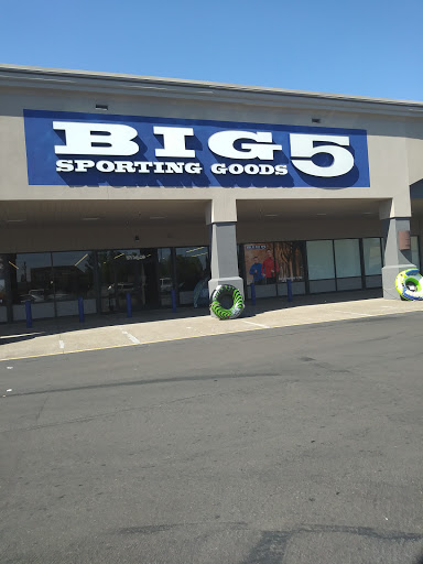 Big 5 Sporting Goods, 1575 Mt Hood Ave #120, Woodburn, OR 97071, USA, 