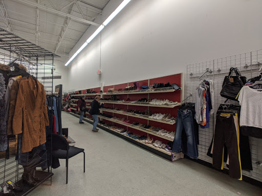 Thrift Store «The Salvation Army Family Store & Donation Center», reviews and photos, 6555 Sashabaw Rd, Village of Clarkston, MI 48346, USA