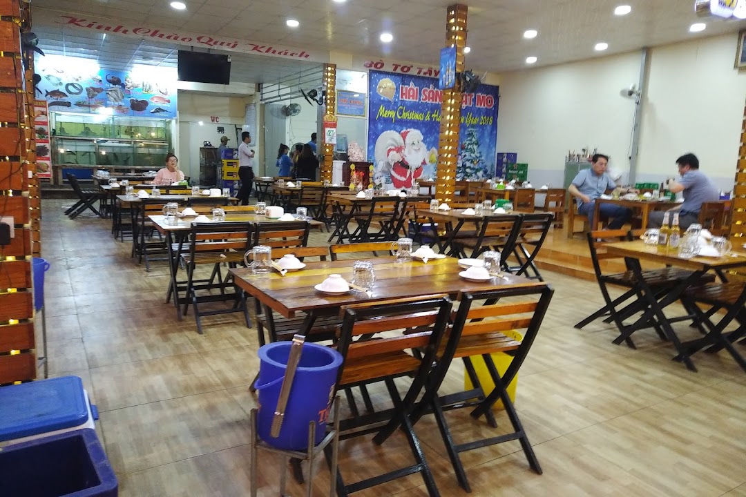 Nhà hàng hải sản Quạt Mo - Quat Mo Seafood