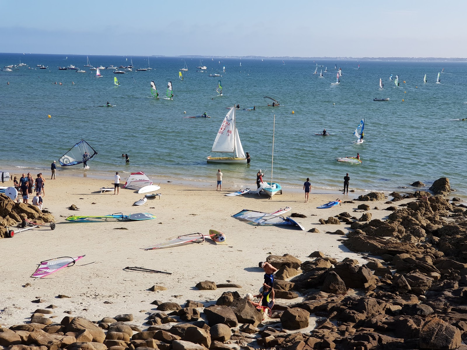 Foto di Plage de Saint-Colomban con baia spaziosa