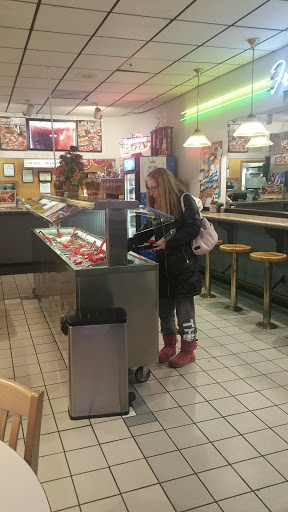 Pizza Restaurant «Round Table Pizza», reviews and photos, 4855 Hopyard Rd, Pleasanton, CA 94588, USA