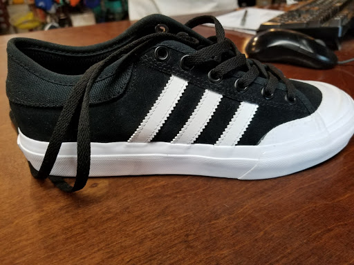 Pet Supply Store «3 Dogs and a Chick», reviews and photos, 130 Miracle Strip Pkwy SE, Fort Walton Beach, FL 32548, USA