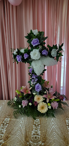 Florist «Temptations Flower Shop», reviews and photos, 2429 N Arkansas, Wichita, KS 67204, USA