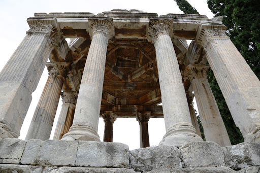 Gümüşkesen Anıtı