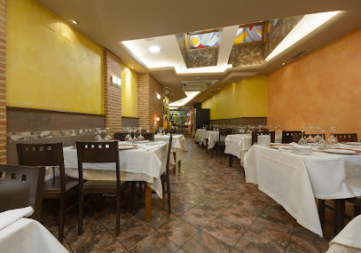 Restaurante Figón Tordesillas - Pl. Pepe Zorita, 22, 47100 Tordesillas, Valladolid, Spain