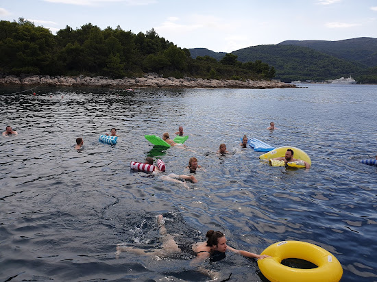 Brizenica Bay