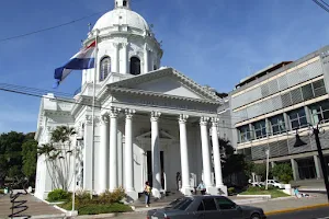 Plaza de los Héroes image