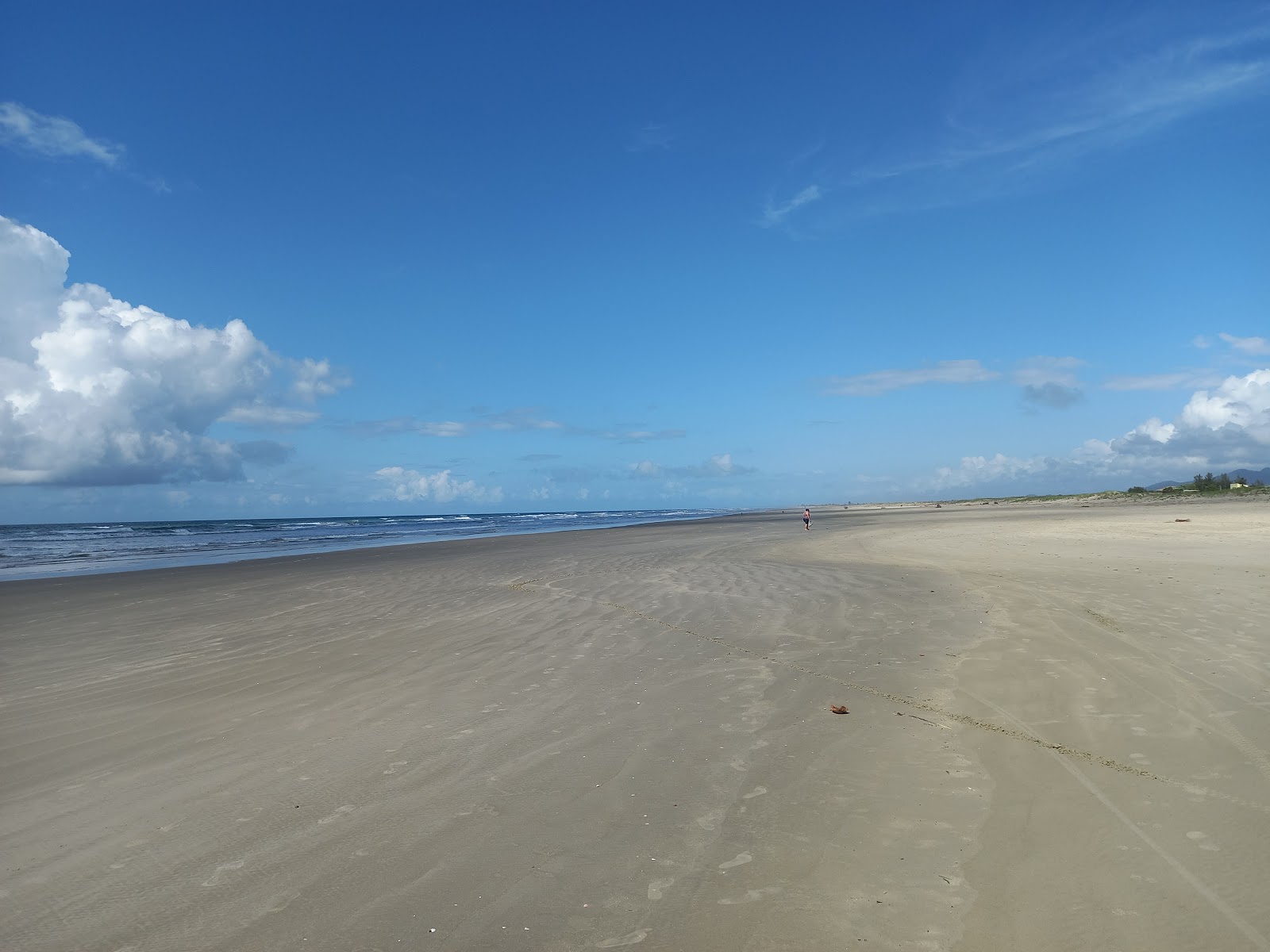 Zdjęcie Plaża Juréia z powierzchnią turkusowa czysta woda