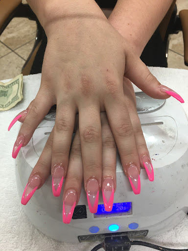 Nail Salon «Bella Nails & Spa», reviews and photos, 904 N Scottsdale Rd # 105, Tempe, AZ 85281, USA