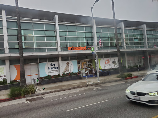 Pet Supply Store «Unleashed by Petco», reviews and photos, 7288 Sunset Blvd #1d, Los Angeles, CA 90046, USA
