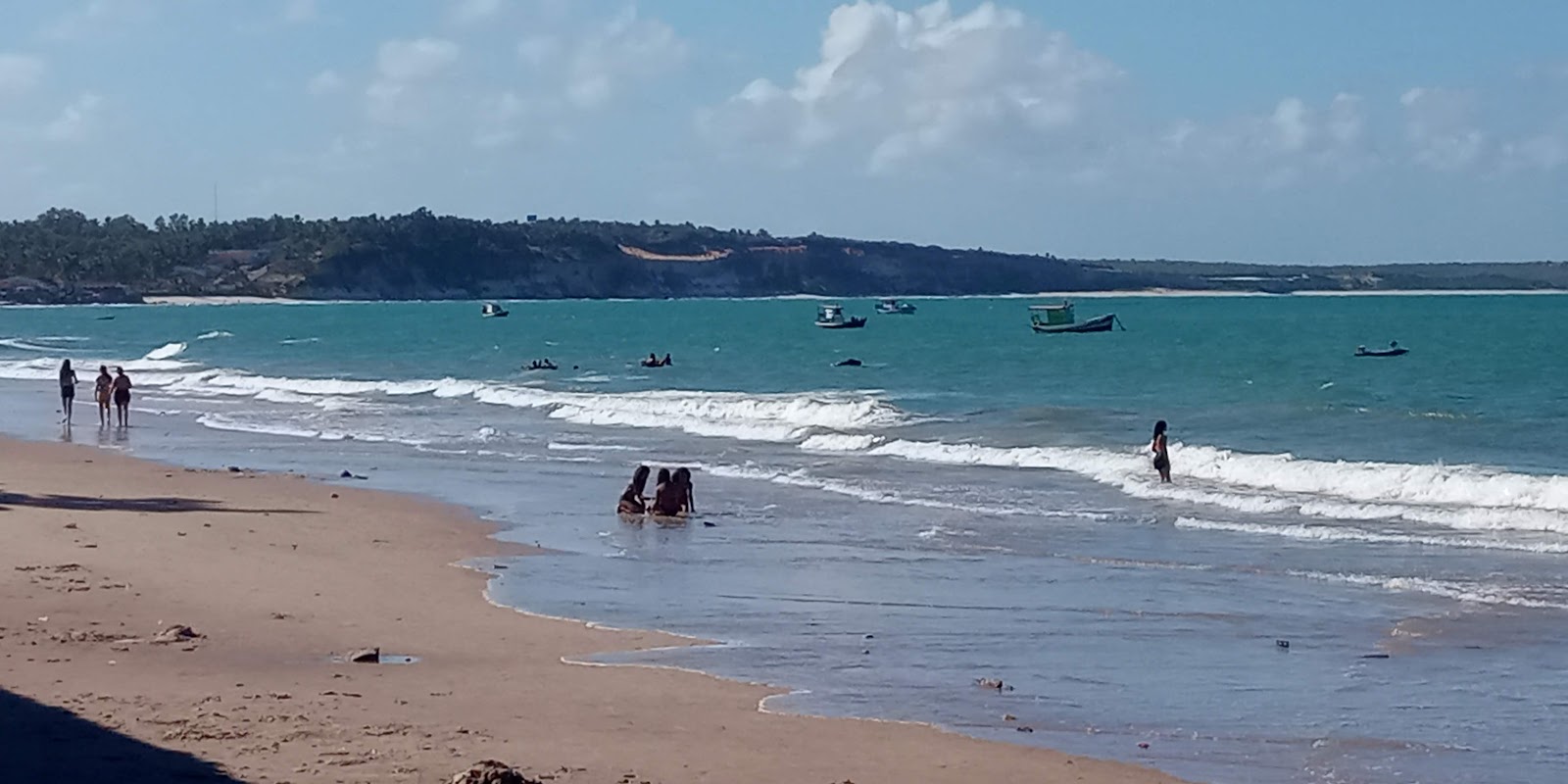 Foto de Praia de José Barbosa com água turquesa superfície