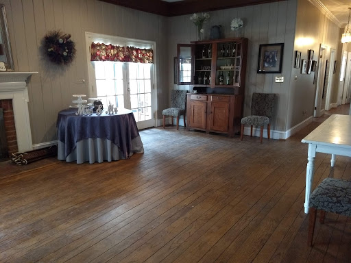 Wedding Venue «Apple Blossom Plantation», reviews and photos, 6311 Courthouse Rd, Providence Forge, VA 23140, USA