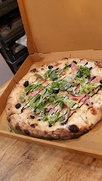 Photo n°13 de NAPOLINA Pizza *** à Six-Fours-les-Plages ()