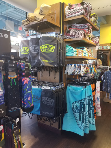 Clothing Store «Ron Jon Surf Shop», reviews and photos, 377 Mandalay Ave, Clearwater Beach, FL 33767, USA