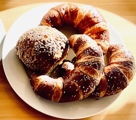 Kommentare und Rezensionen über BÖHLI AG Bäckerei-Confiserie