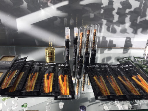 Tobacco Shop «South Side Smoke Shop Stop No.2», reviews and photos, 3333 S Halsted St, Chicago, IL 60608, USA