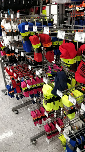 Sporting Goods Store «Academy Sports + Outdoors», reviews and photos, 1351 S Interstate Hwy 35, Round Rock, TX 78664, USA