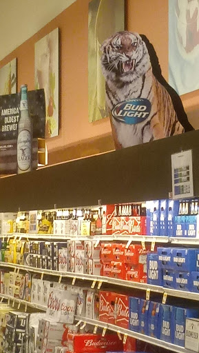 Grocery Store «Remke Markets», reviews and photos, 3872 Paxton Ave, Cincinnati, OH 45209, USA