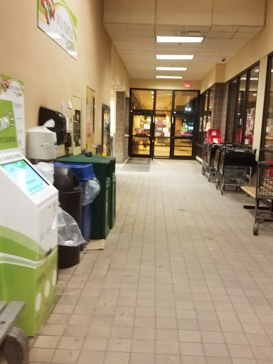 Grocery Store «Hannaford Supermarket», reviews and photos, 175 Broad St, Glens Falls, NY 12801, USA