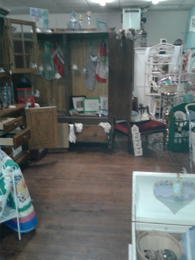 Antique Store «Rancho Coop», reviews and photos, 5685 Main St, Oakley, CA 94561, USA