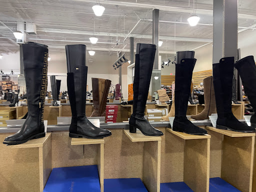 Shoe Store «DSW Designer Shoe Warehouse», reviews and photos, 3530 Stevens Creek Blvd, San Jose, CA 95117, USA