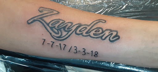 Body Piercing Shop «Extreme Expressions Piercings & Tattoos», reviews and photos, 147 N Wayne Ave, Waynesboro, VA 22980, USA