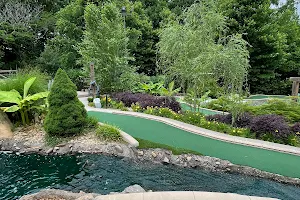 Lake Norman Miniature Golf image