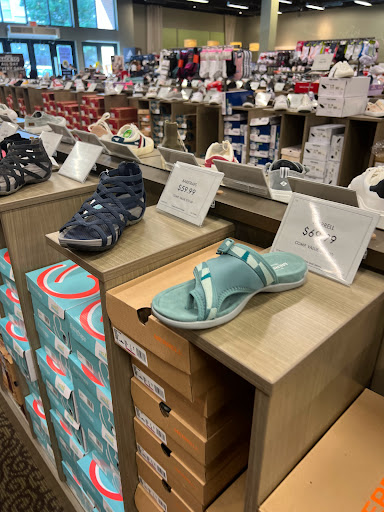 Shoe Store «DSW Designer Shoe Warehouse», reviews and photos, 937 Watters Creek Blvd, Allen, TX 75013, USA