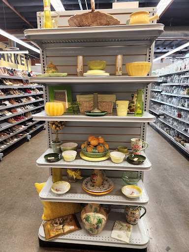 Thrift Store «Goodwill Store & Donation Center», reviews and photos