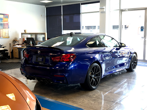 BMW Dealer «BMW of Oyster Bay», reviews and photos, 145 Pine Hollow Rd, Oyster Bay, NY 11771, USA
