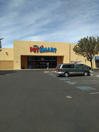 Pet Supply Store «PetSmart», reviews and photos, 1196 W Olive Ave, Merced, CA 95348, USA