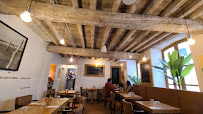 Atmosphère du Restaurant de fruits de mer Du Bar à l'Huître - Restaurant Arles - n°3