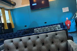 CR7 lounge image