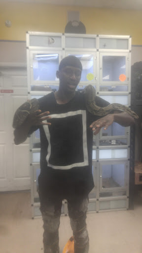 Pet Store «Pet Central», reviews and photos, 1200 Smallhouse Rd, Bowling Green, KY 42104, USA