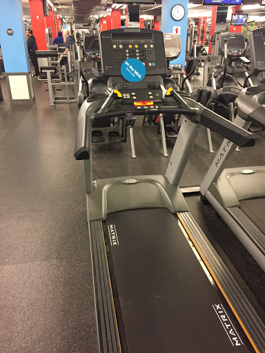 Gym «Blink Fitness Yonkers», reviews and photos, 8000 Mall Walk, Yonkers, NY 10704, USA
