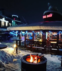 Ski Bar