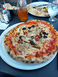 Plats et boissons du Restaurant italien Pizzeria du Village à Saint-Priest - n°1