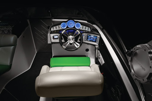 Boat Dealer «Norcal MasterCraft Discovery Bay Mall - Showroom / ProShop», reviews and photos, 1520 Discovery Bay Blvd #200, Discovery Bay, CA 94505, USA