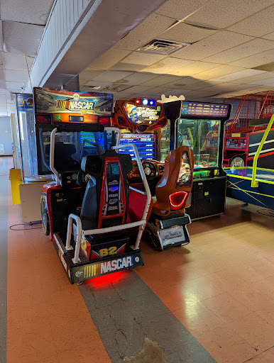 Bowling Alley «Savannah Bowling Center», reviews and photos, 320 Malcomb St, Savannah, TN 38372, USA