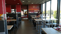 Atmosphère du Restaurant KFC Caen Mondeville - n°19