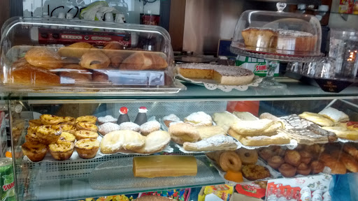Pastelaria Colors and Flavors no Nazaré, Leiria