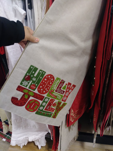 Department Store «HomeGoods», reviews and photos, 11100 W Burleigh St #140, Wauwatosa, WI 53222, USA