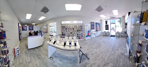 Cell Phone Store «MetroPCS Authorized Dealer», reviews and photos, 2812 S Bay St, Eustis, FL 32726, USA