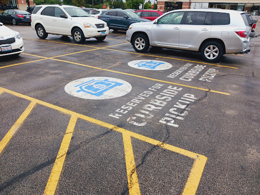 Shoe Store «DSW Designer Shoe Warehouse», reviews and photos, 6971 Grand Ave, Gurnee, IL 60031, USA