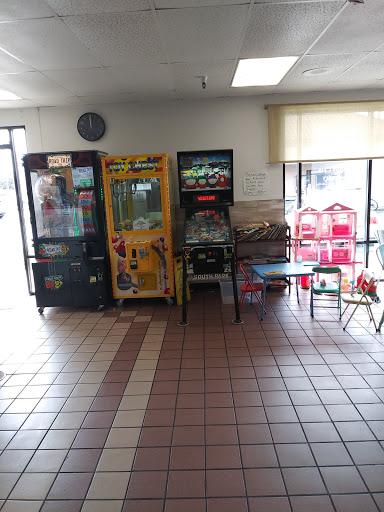 Laundromat «Happy Coin Laundry», reviews and photos, 3901 Madison Ave # 25, North Highlands, CA 95660, USA